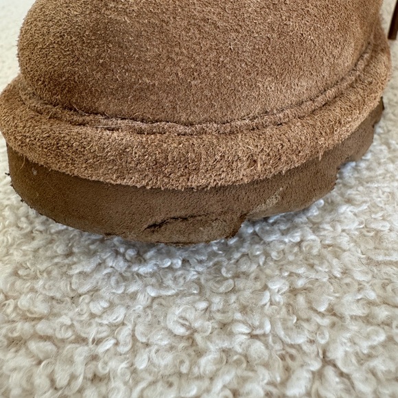 Women’s BearPaw skye booties - Picture 6 of 6